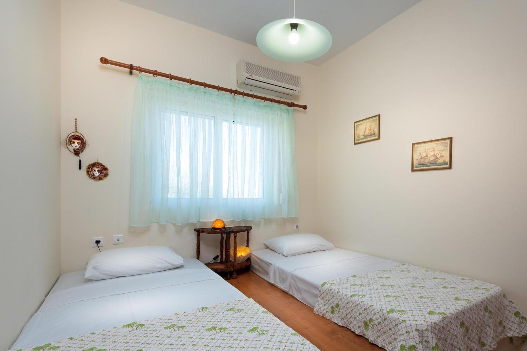 Evgenias Olive House Villa กาลาธอส ภายนอก รูปภาพ