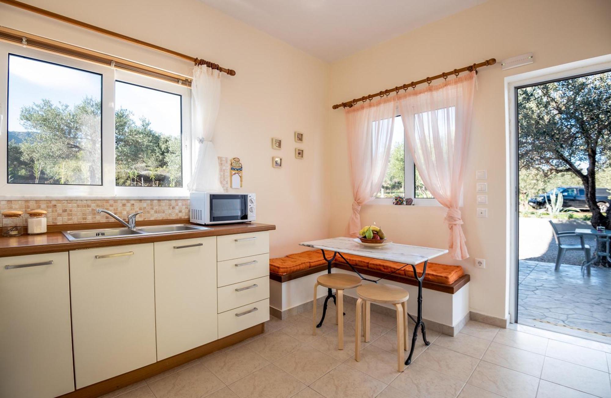 Evgenias Olive House Villa กาลาธอส ภายนอก รูปภาพ